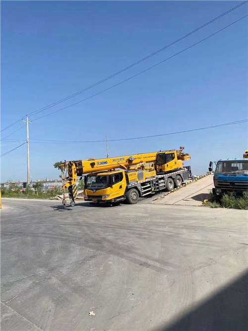 公安县吊车作业时，可能会产生哪些额外收费项目？